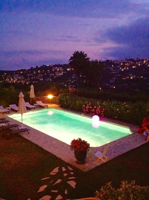 La Bastide De Freinet Hotel ว็องส์ ภายนอก รูปภาพ